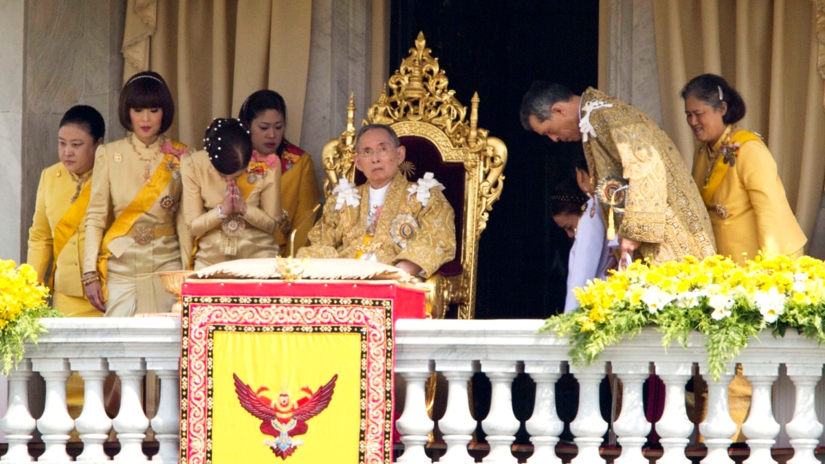  Matrimonio y familia - Central Thai